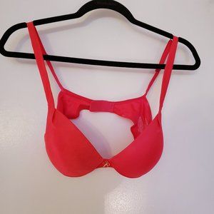 NWOT Victoria's Secret Red Plunge Push-Up Bra